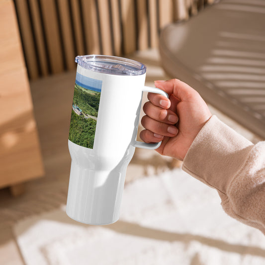 Travel mug with a handle